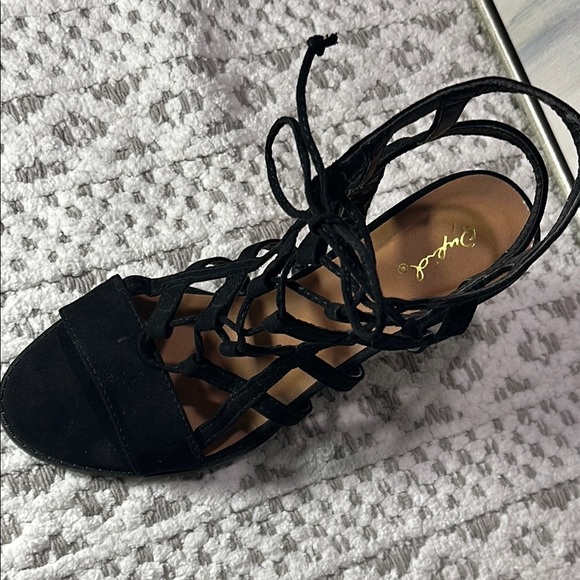 Qupid Black Strappy Heeled Sandals Women's 9 Elegant Evening Heeled Strappy NWOT - Picture 13 of 16